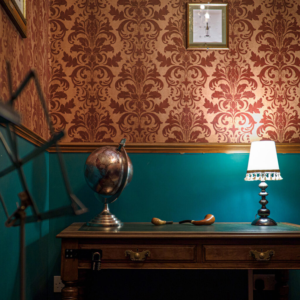 221b Baker Street Escape Room 2